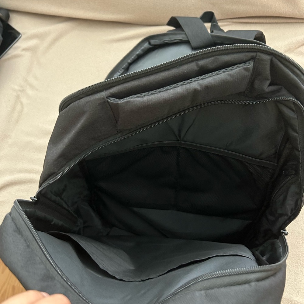 Monsdle backpack - Picture 3 of 4